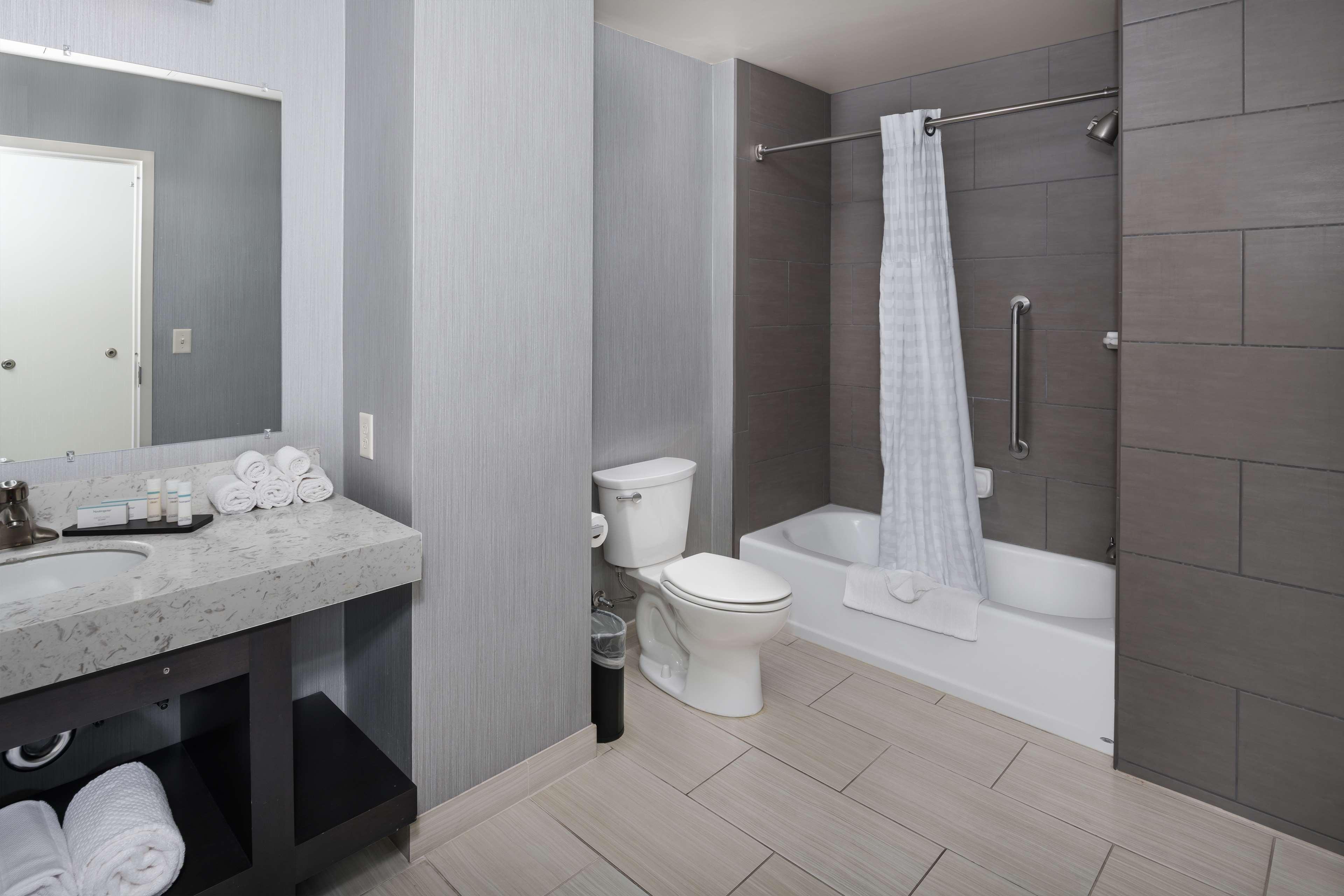 Hotel Embassy Portland/hillsboro Hillsboro