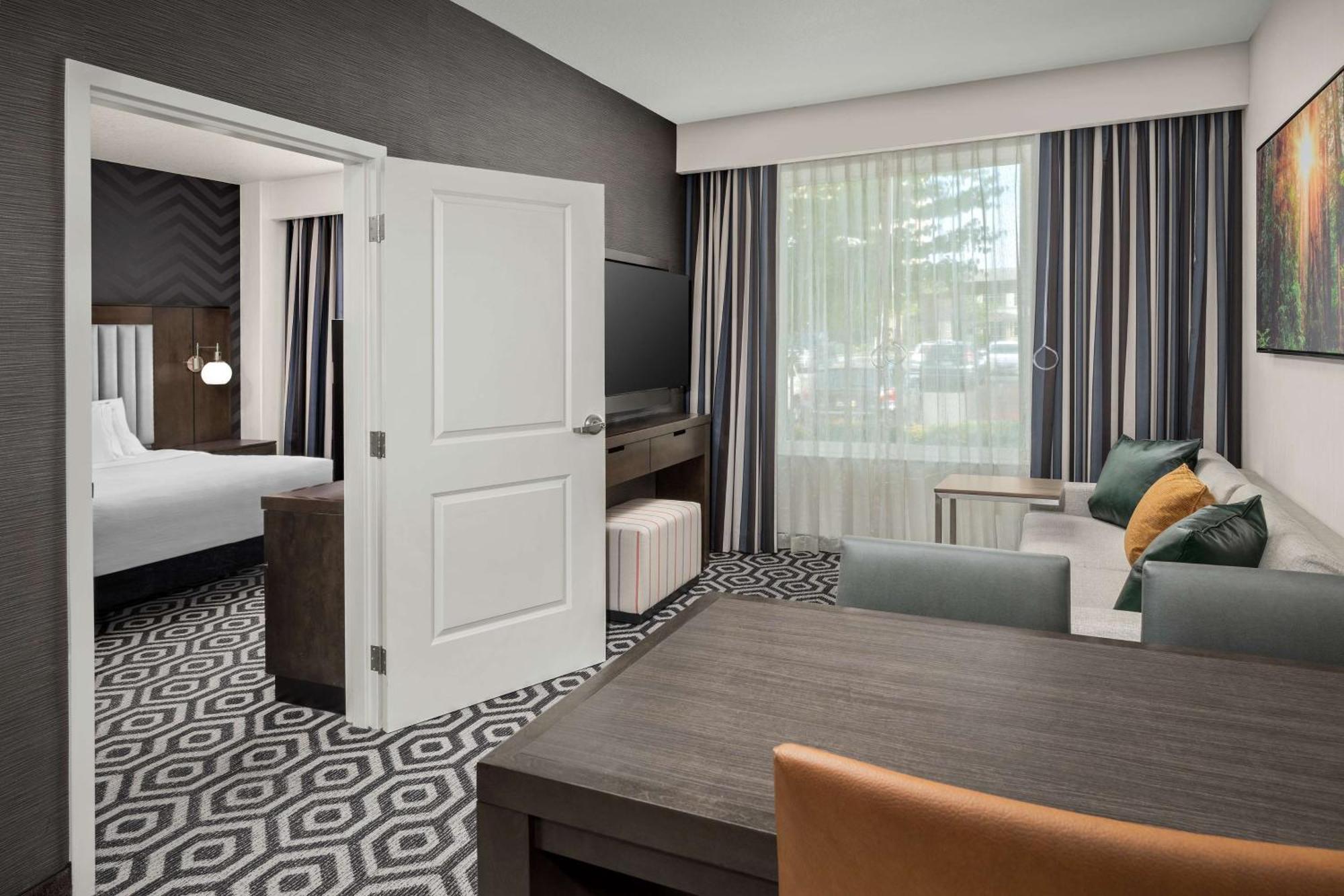 Embassy Portland/hillsboro 4*