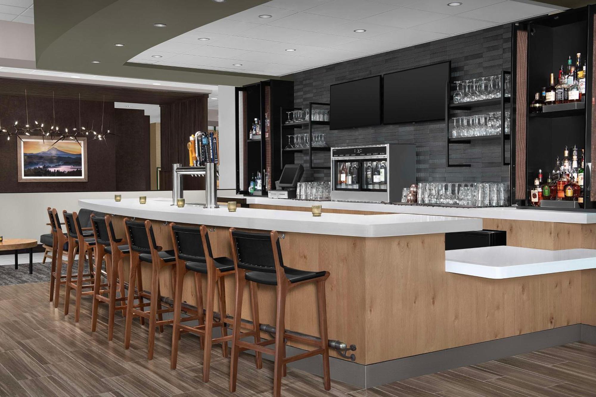 Embassy Portland/hillsboro 4*